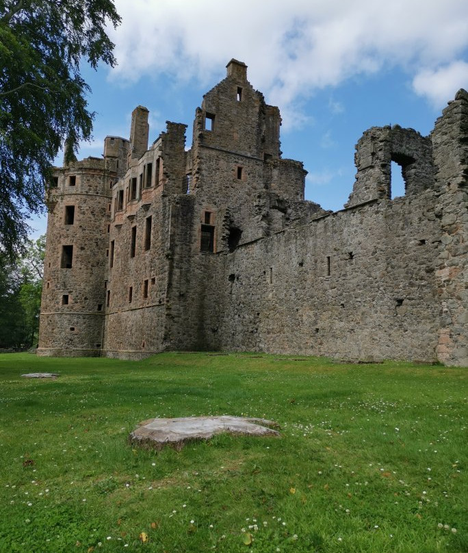 Huntly Castle景点图片