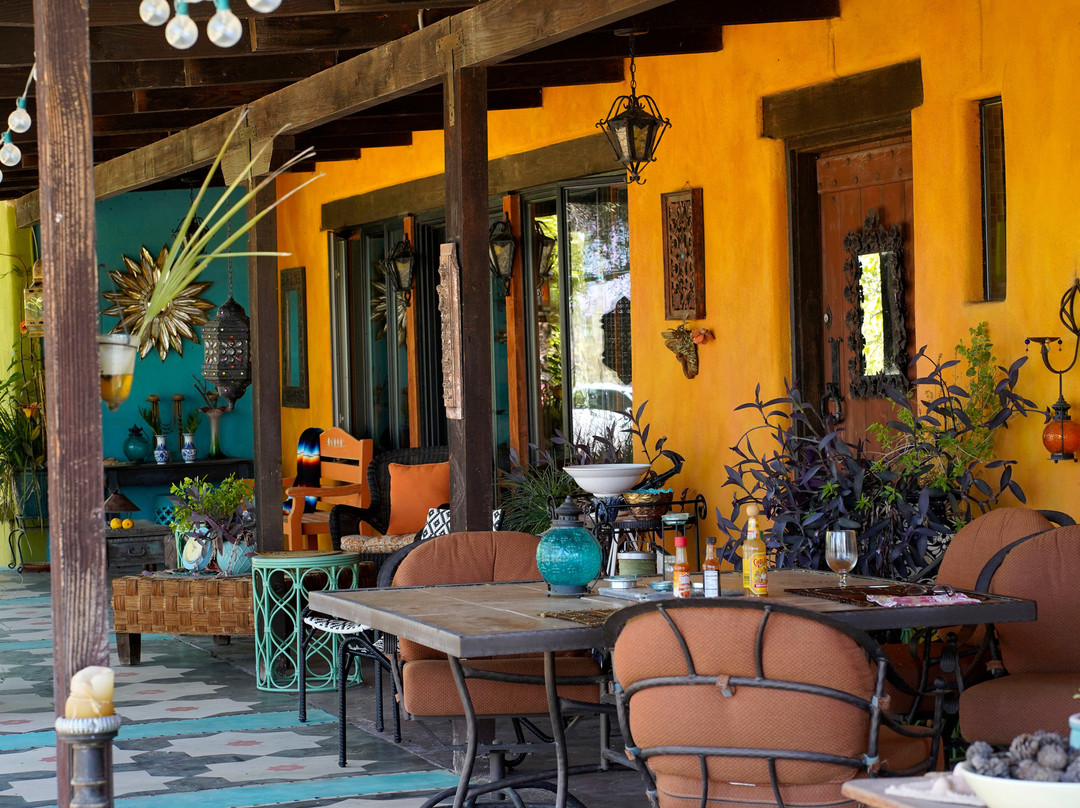 Hacienda Linda Inn and Gallery主图