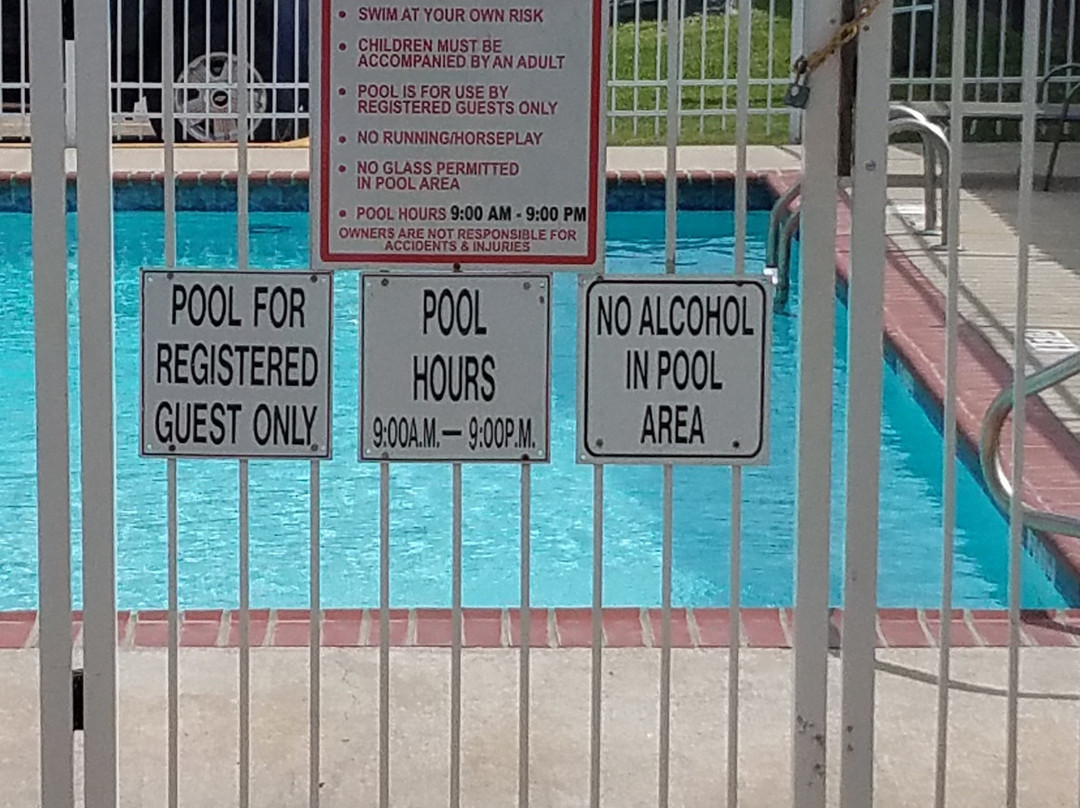 Red Roof Inn & Suites Lake Charles主图