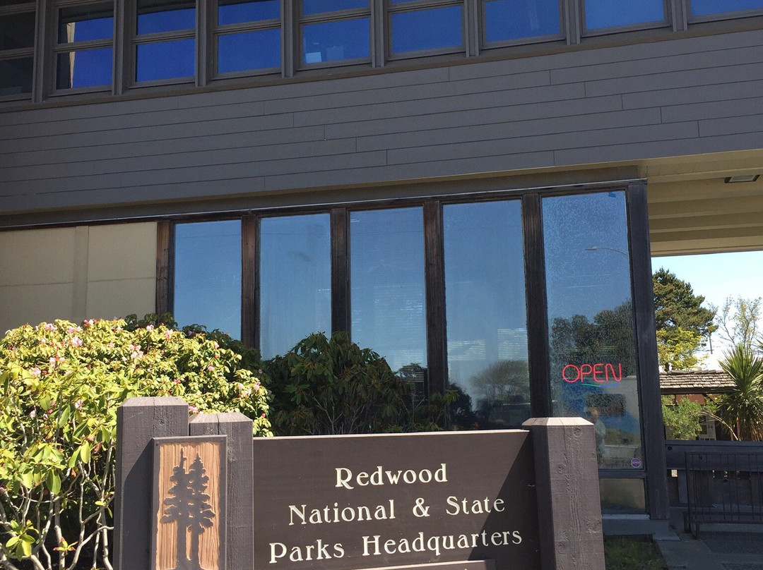 Jedediah Smith Redwoods State Park Visitor Center景点图片