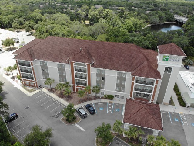 Holiday Inn Express 坦帕北 - 电信公园-官方