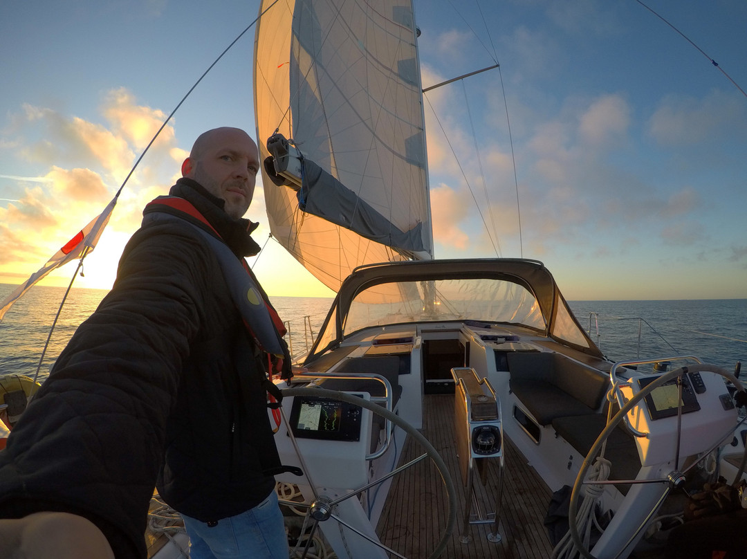 Sailing GB景点图片