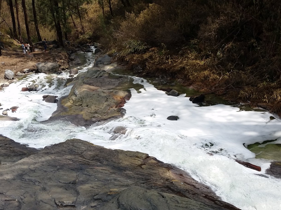 Kali Pahit Waterfall-本托沃索必去景点