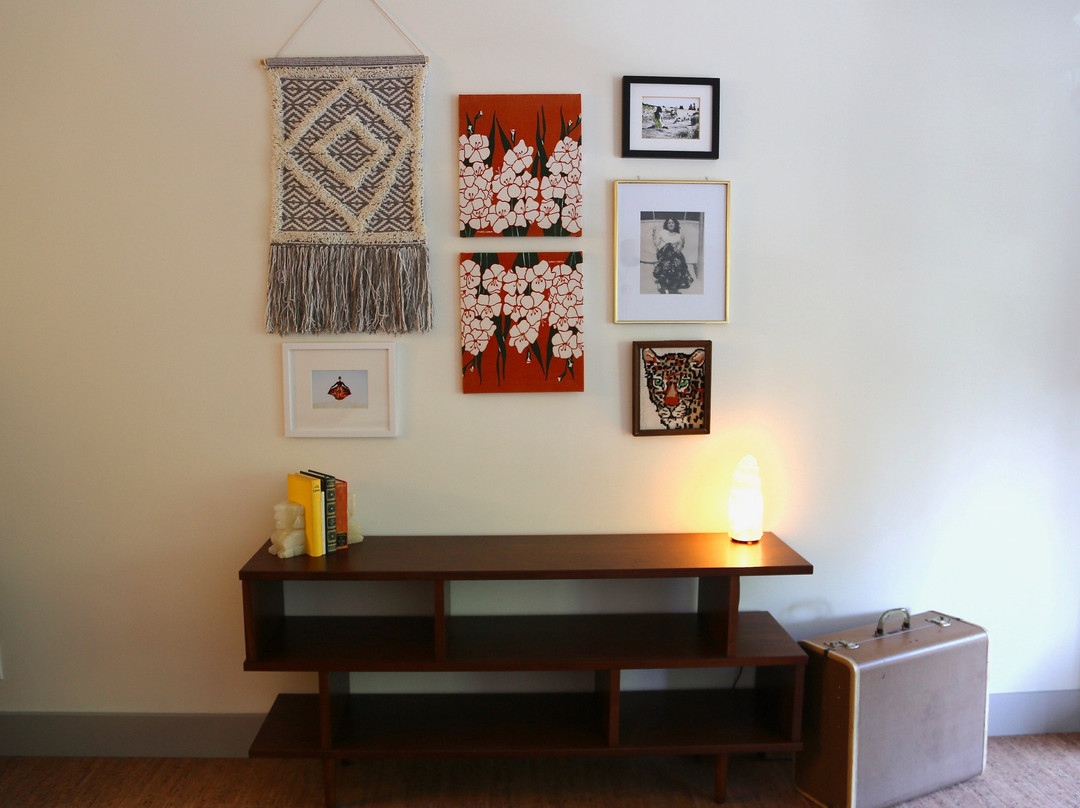 The Occidental Lodge主图