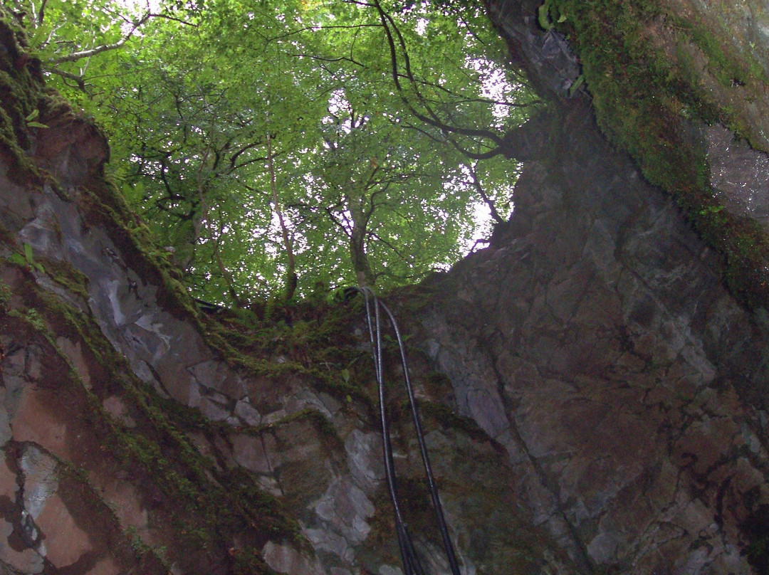 Pigeon Hole Cave-康镇必去景点