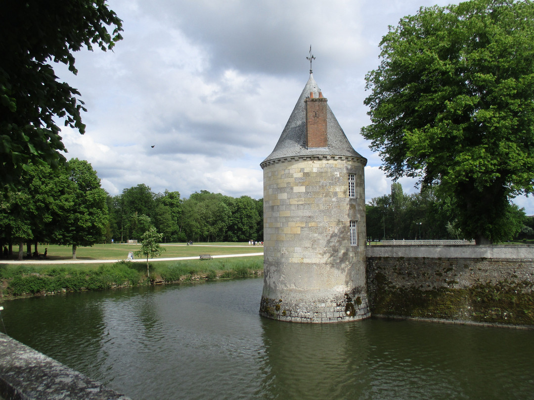Château de Sully-sur-Loire景点图片