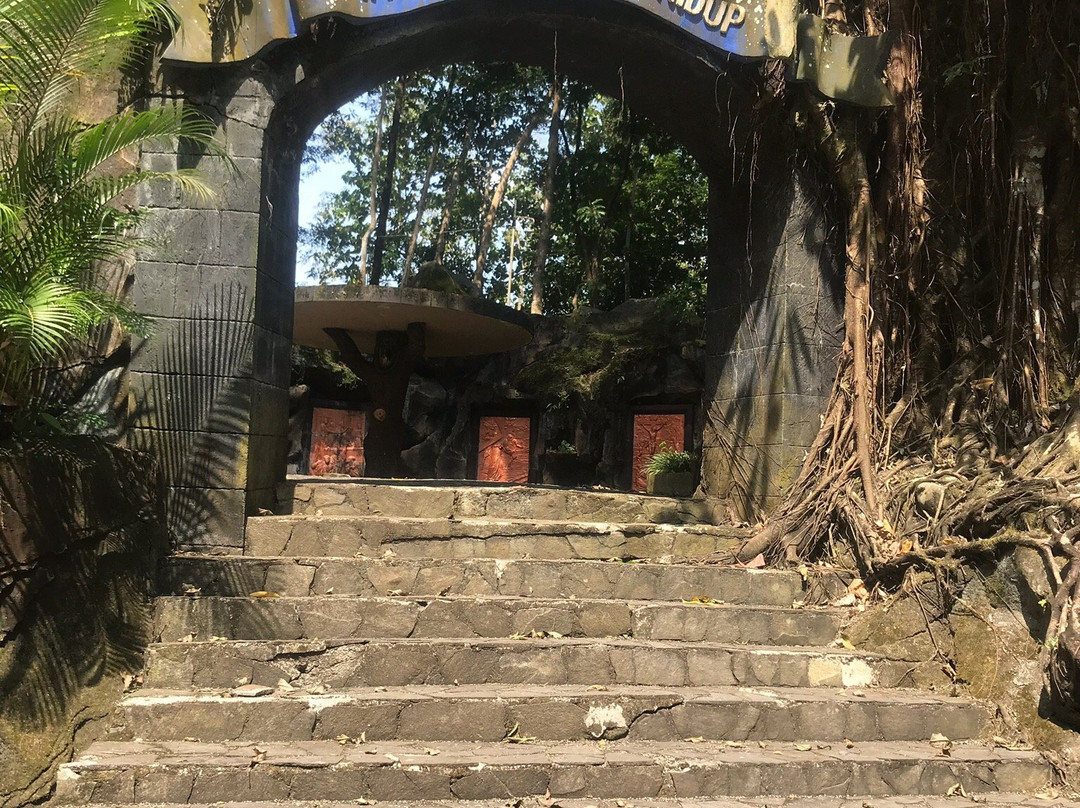 Gua Maria Kaliori景点图片