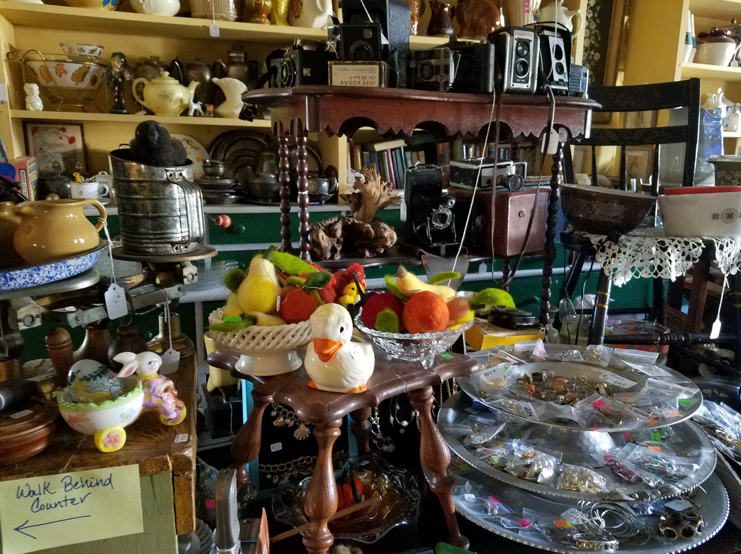 Bethany Arts and Antiques景点图片