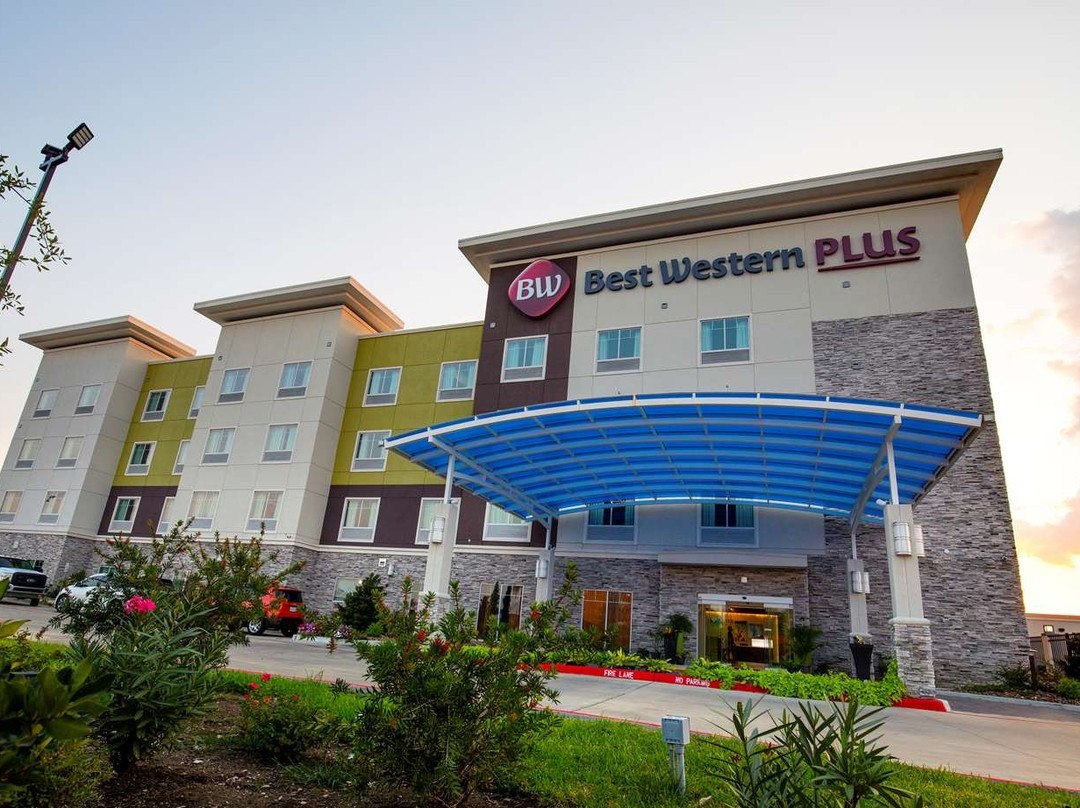 Best Western Plus Pasadena Inn & Suites主图