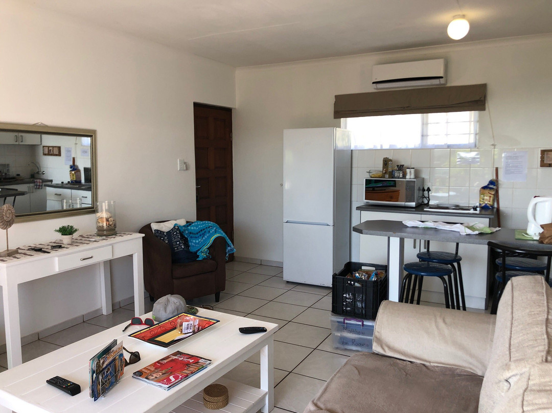 Beachfront Cabanas主图