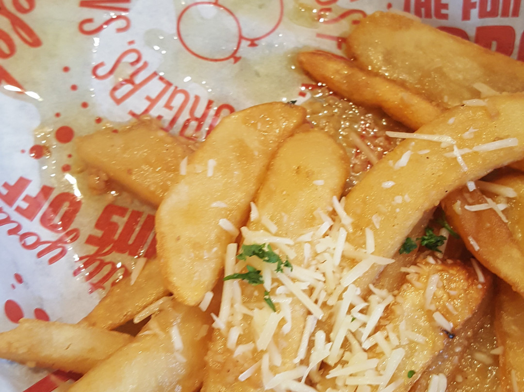 Red Robin Gourmet Burgers And Brews