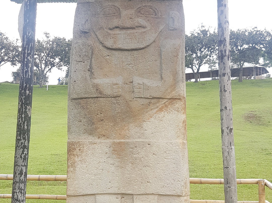 Parque Arqueológico Alto de los Ídolos-Isnos必去景点