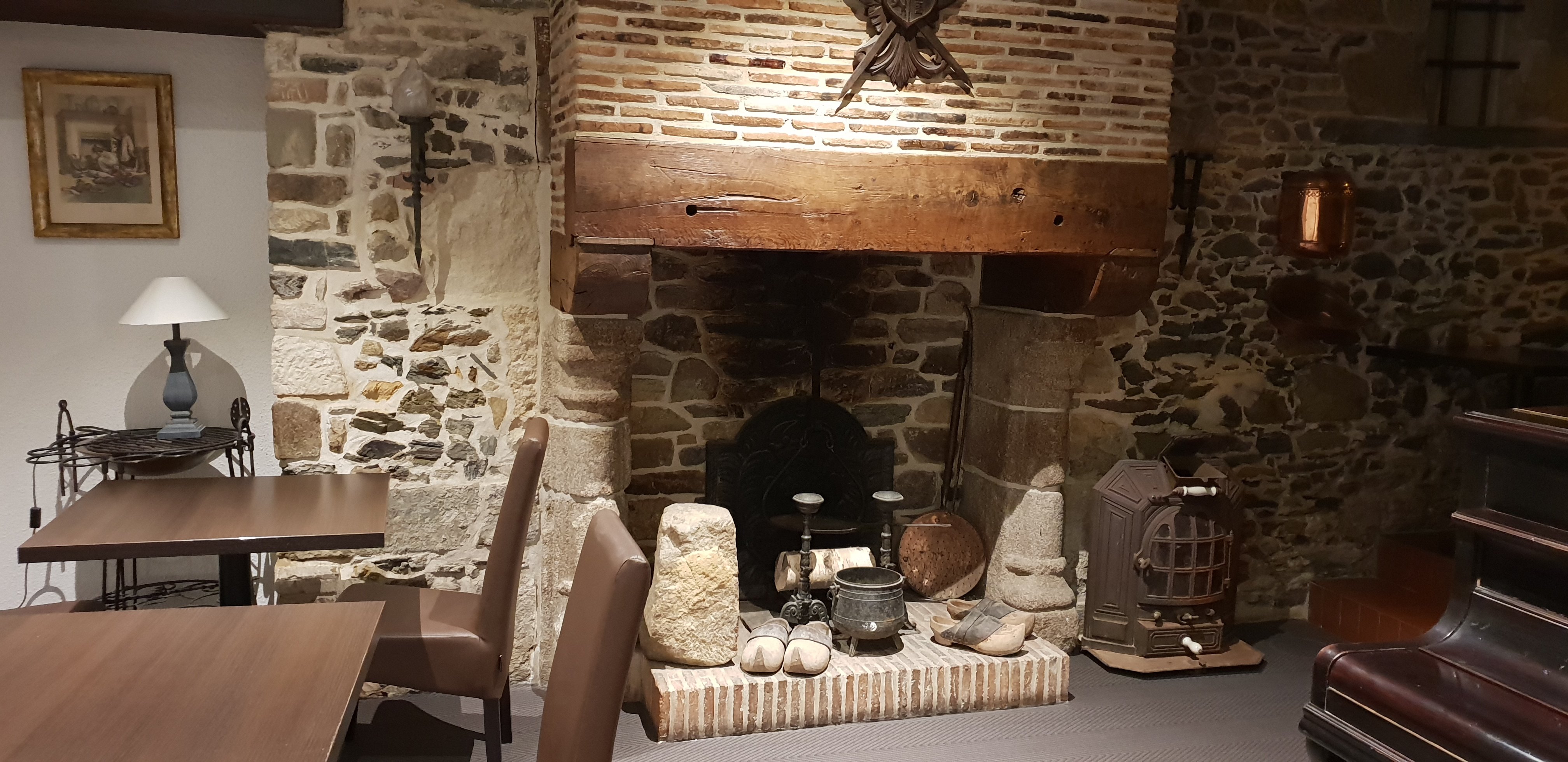 Logis Auberge du Cheval Blanc-官方