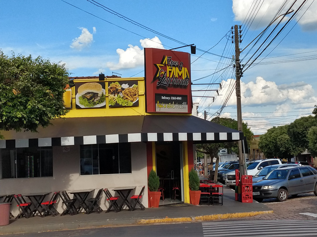 Santo Anastacio餐馆和美食-Espaço & Fama Lanchonete