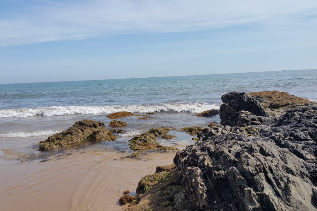 Praia do Poá-佩尼亚必去景点