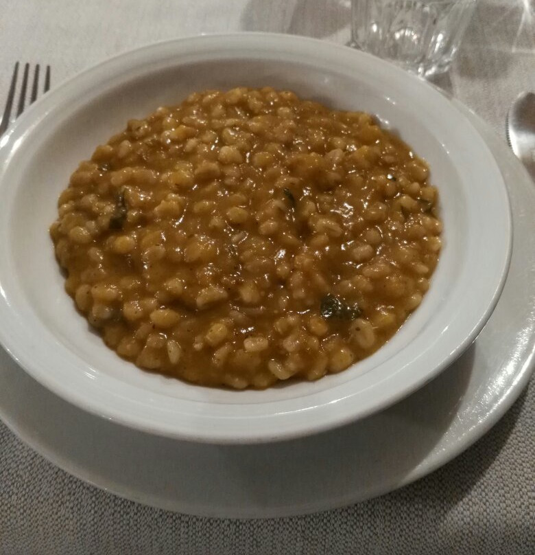 Hotel Trois Etoiles主图