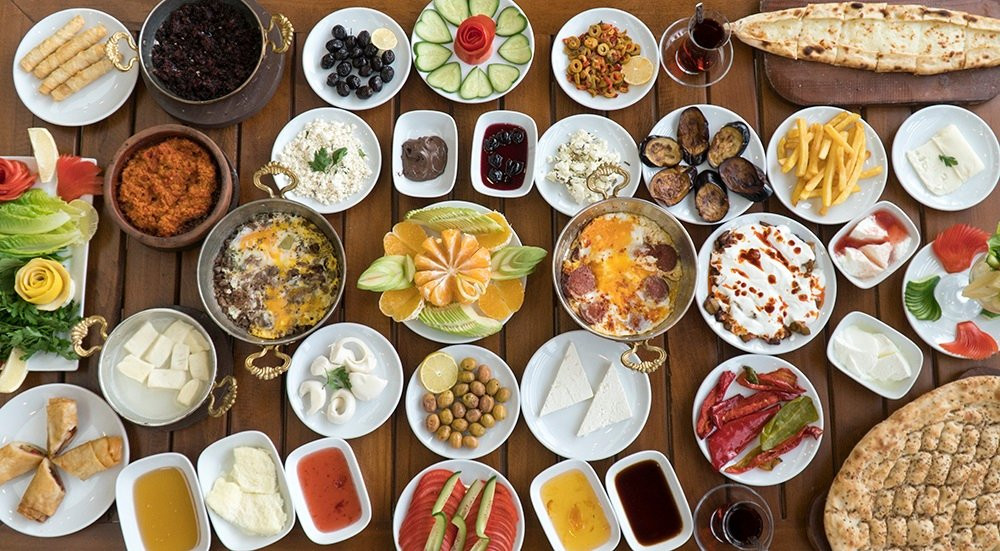 Harran餐馆和美食-Tatvera Restorant (Kahvaltı kebap ve Künefe )