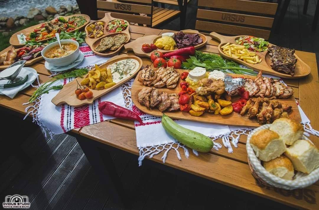 Complex Popas Pacurari主图