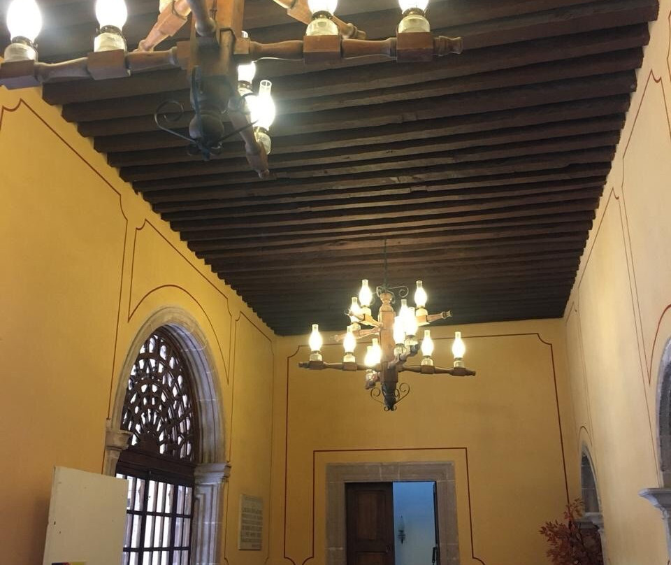 Teatro Hinojosa-Jerez de Garcia Salinas必去景点