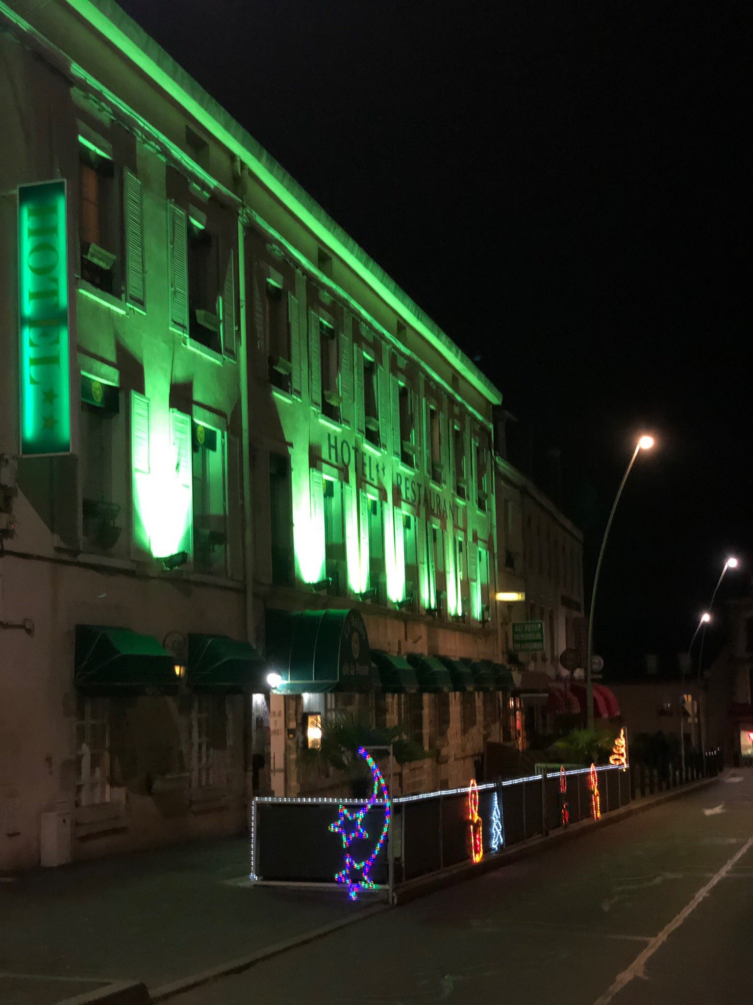 瑞莱斯邮政酒店-官方
