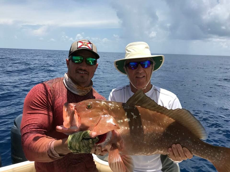 TNT Freedom Fishing Charters-西耶斯塔岛必去景点