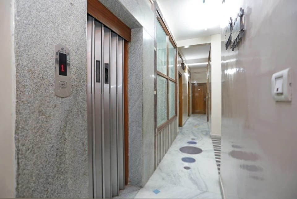 OYO Hotel New Blue Umbrella主图