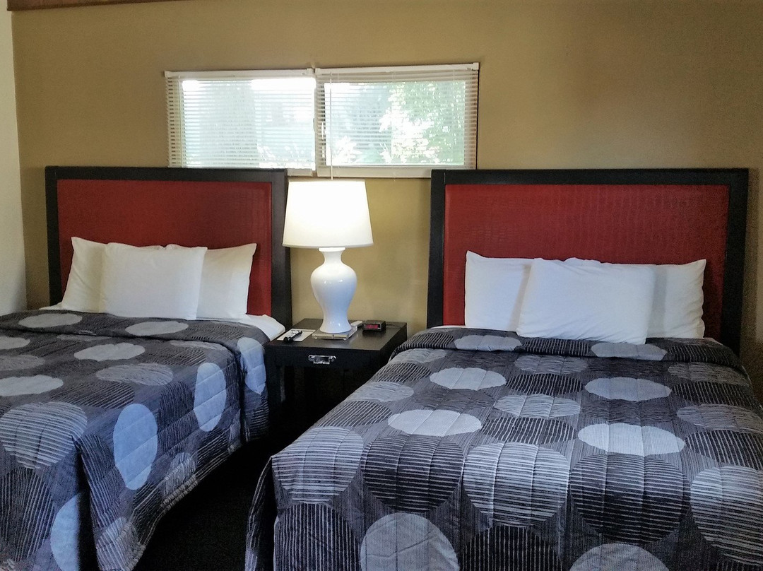 Hillcrest Motel Marshfield主图