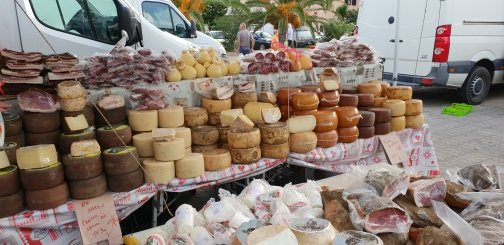 Valledoria旅游景点-Mercato settimanale