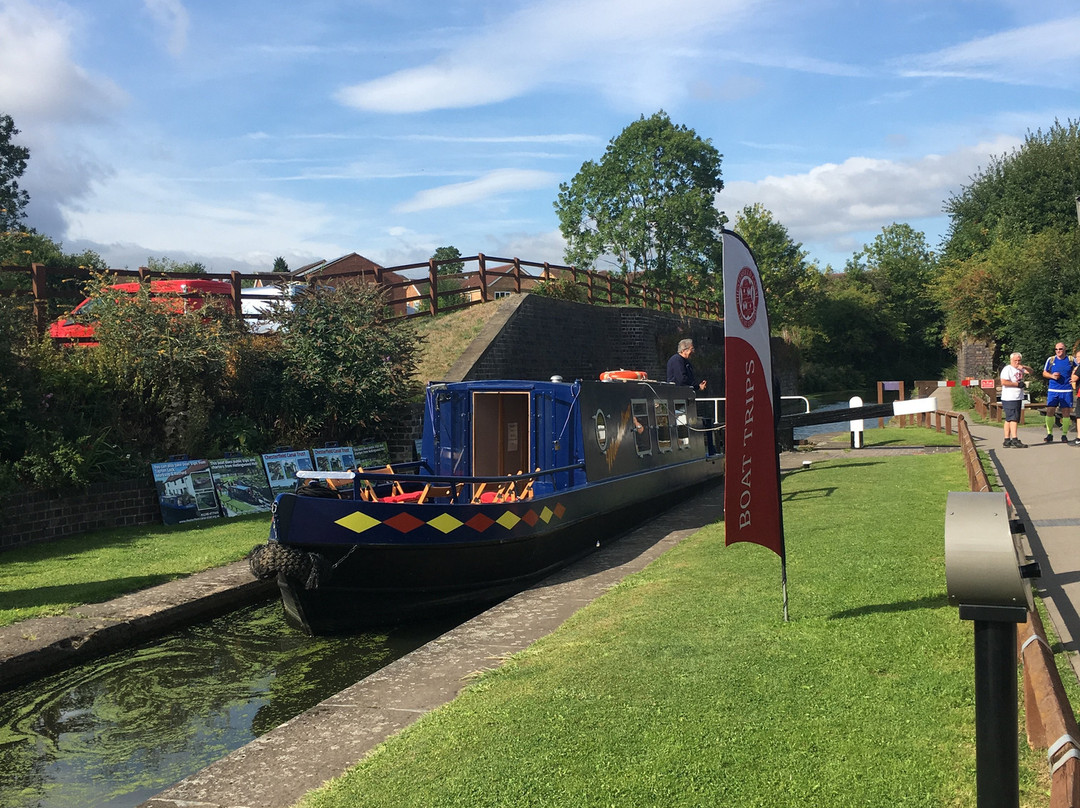 Trip Boat Madeline - Hollingwood-Staveley必去景点