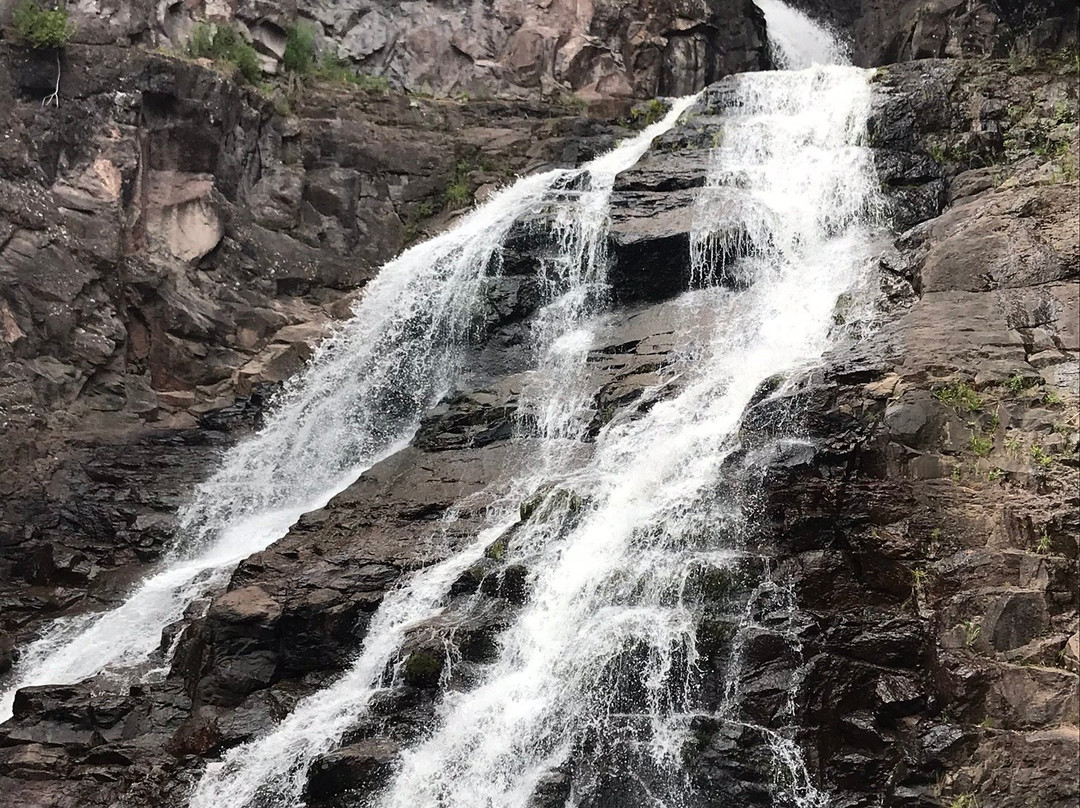 Caribou River景点图片