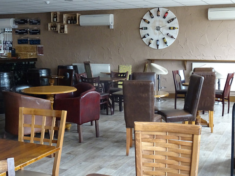 Keg and Comfort Micropub-沃尔夫汉普顿必去景点