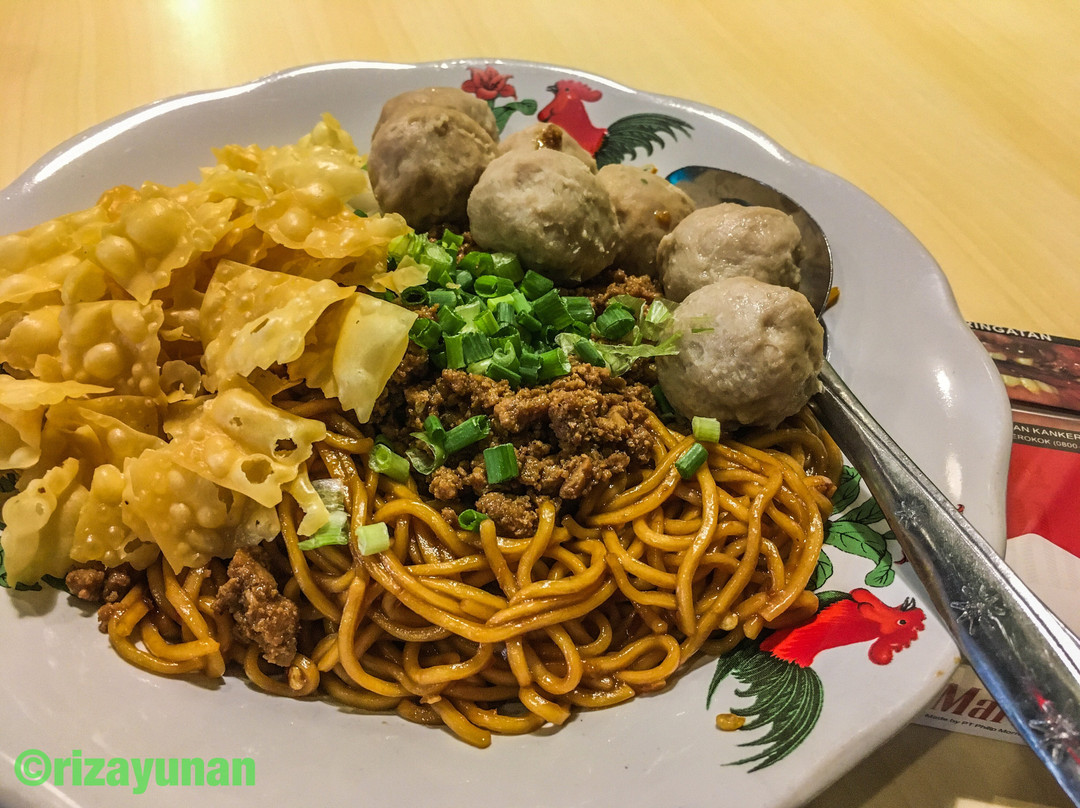 Mie Dugem