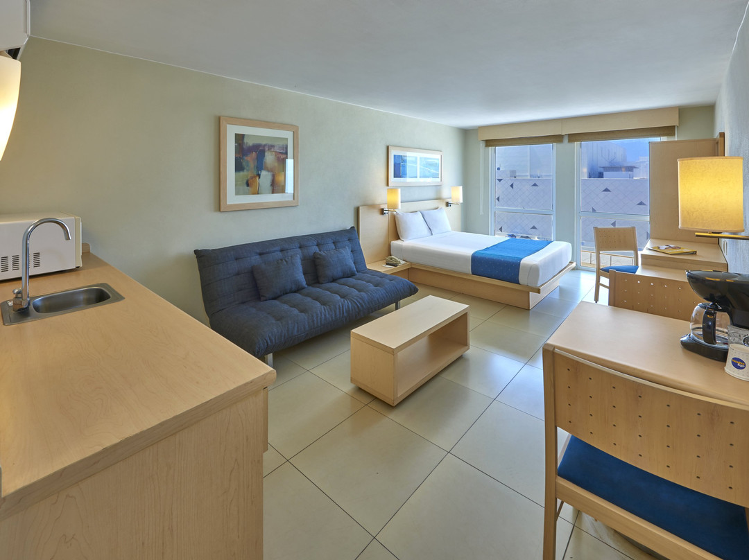 City Express By Marriott Manzanillo主图