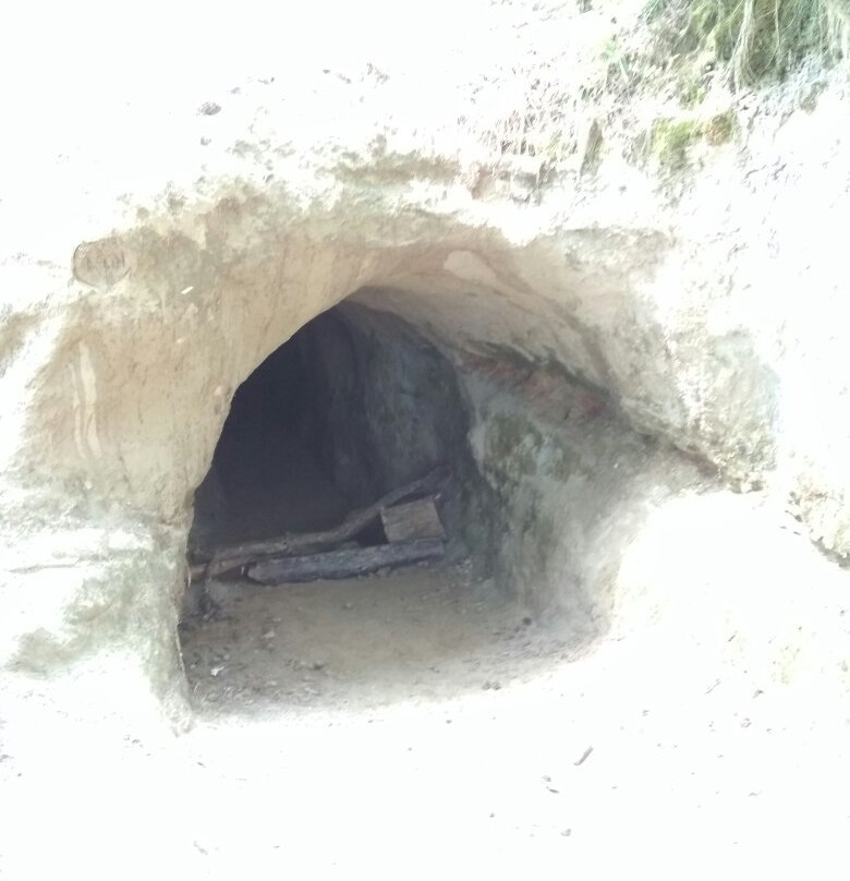 Les grottes des Roches Grises « La Lamberta »景点图片