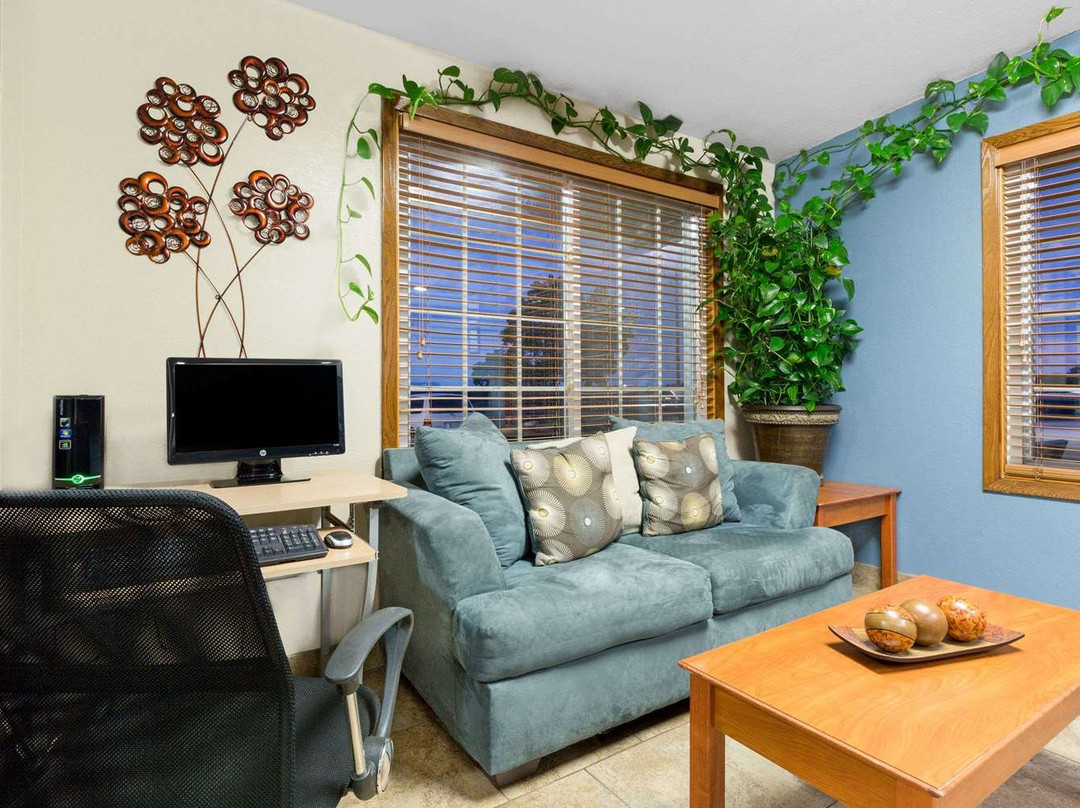 Days Inn by Wyndham Newton主图