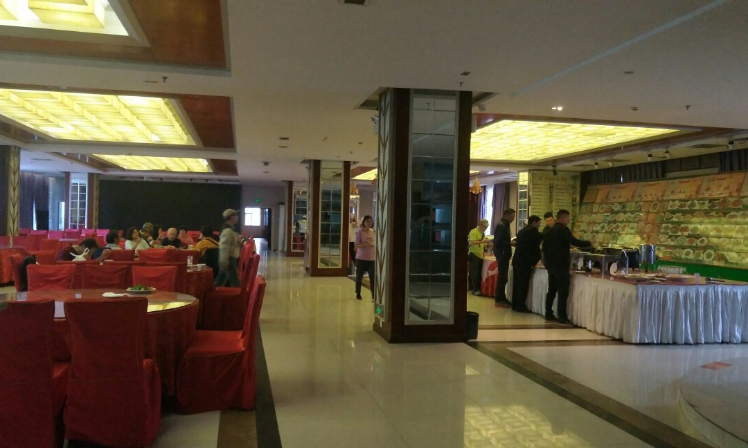 億隆大酒店主图