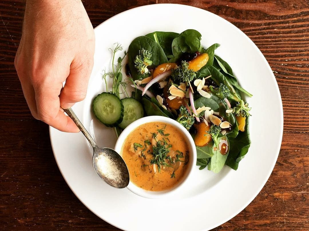 布兰登餐馆和美食-Lady of the Lake Shop, Cafe & Pub