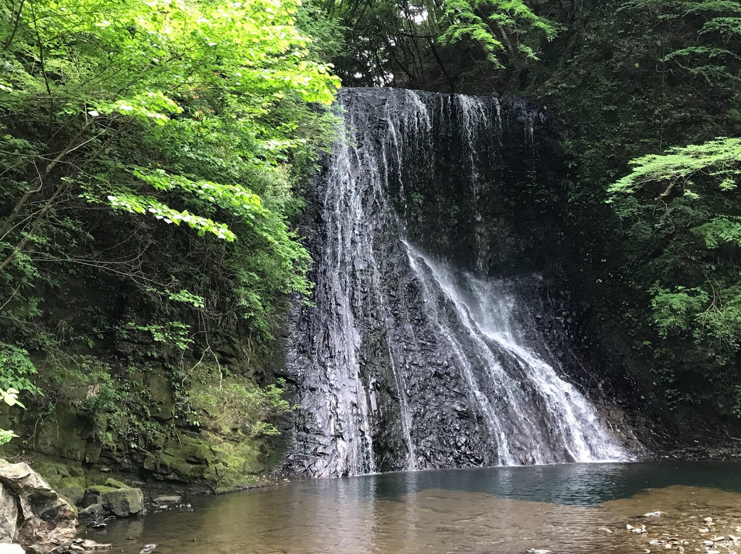 Yomogi Fudodaki Waterfall景点图片