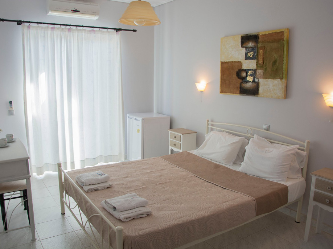 Kariotes酒店住宿-George House