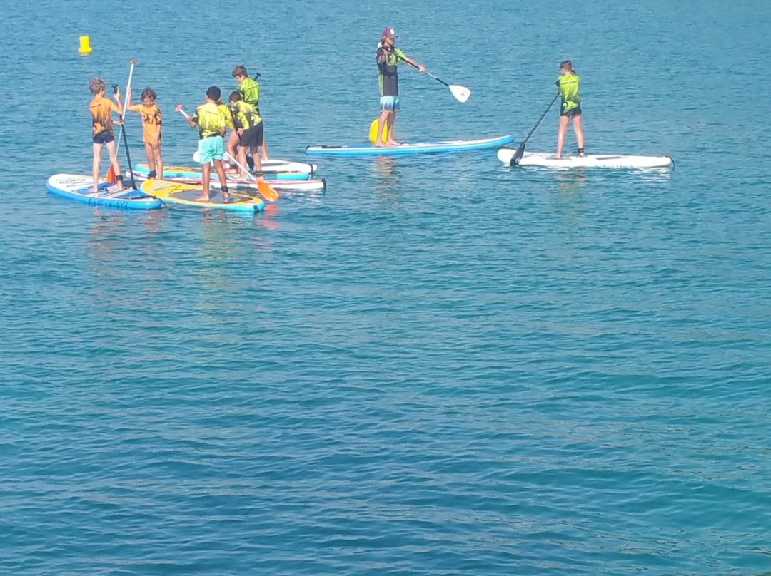 Second Waves Surfing School景点图片
