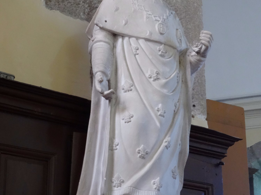 Eglise Saint Pierre de Maintenon-Maintenon必去景点