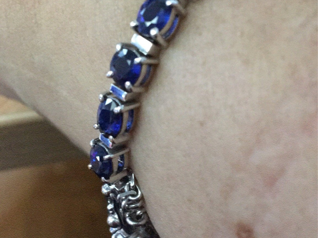 Pucca Goldsmith and Jewellery-仰光必去景点
