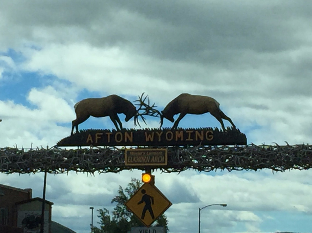 World's Largest Elkhorn Arch-Afton必去景点