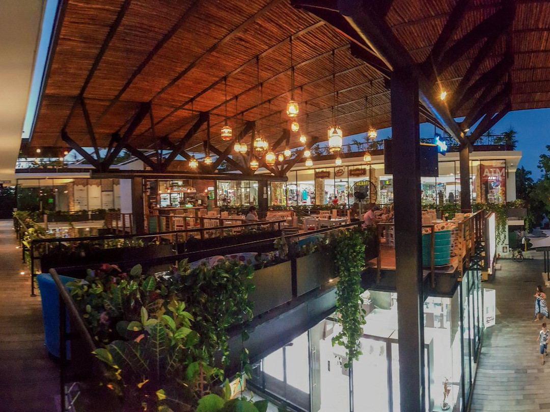 Playacar Center Shopping Mall-普拉亚德尔卡曼必去景点