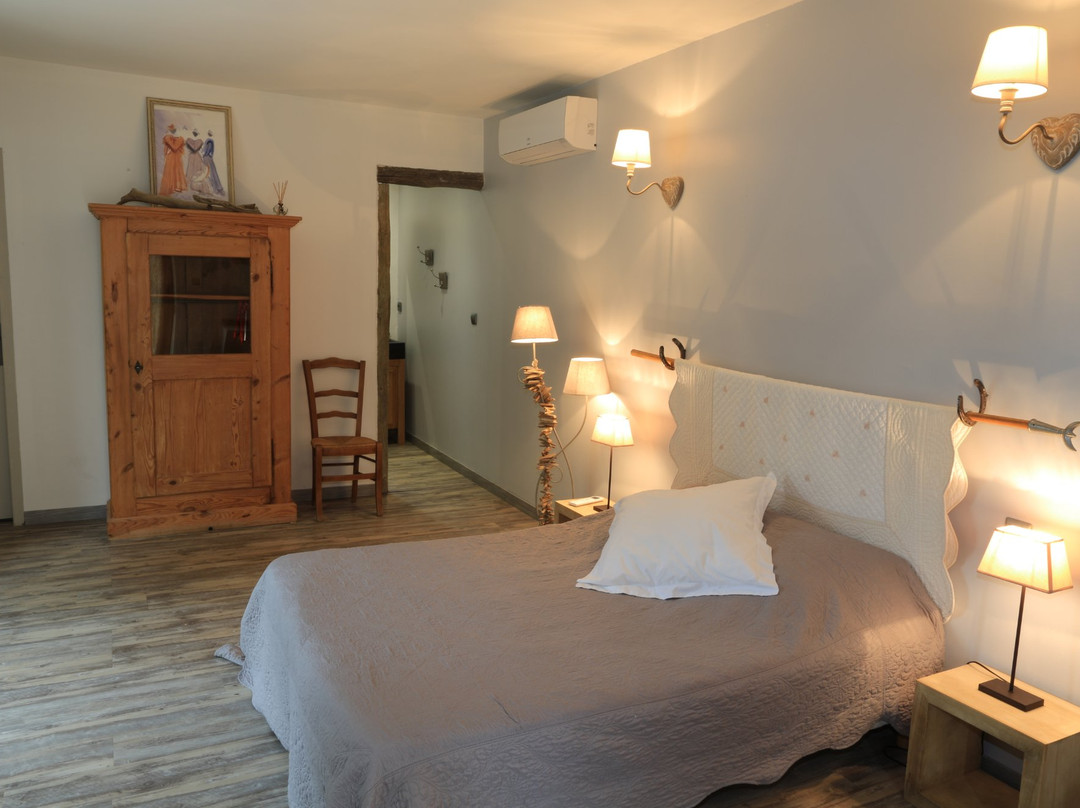 Saint-Gilles酒店住宿-Le Mas d'Auzieres