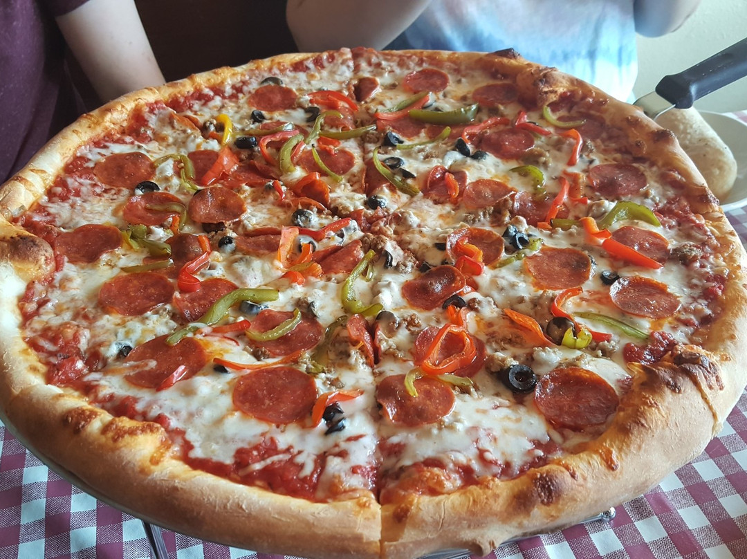 赫曼餐馆和美食-4th Street Pizza