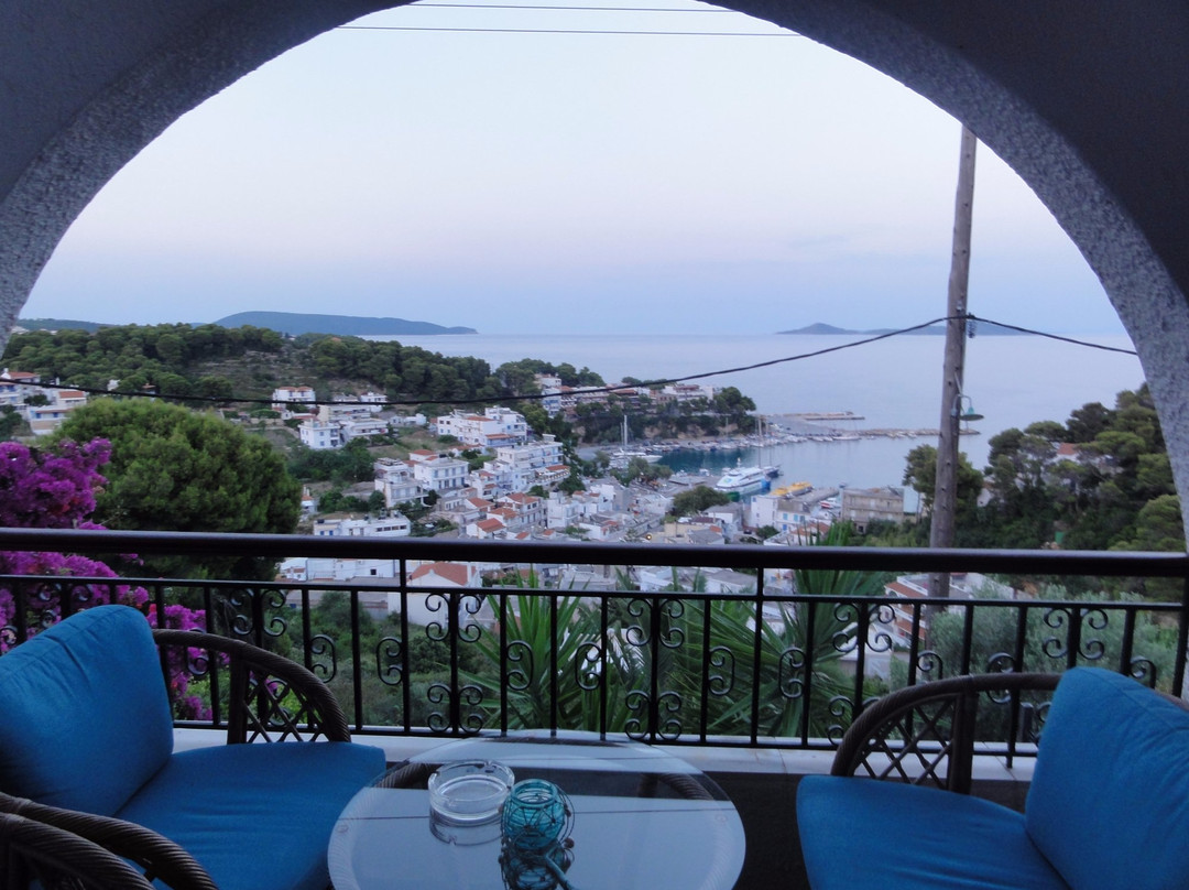 Alonnisos Town酒店住宿-Captain George's Apartments