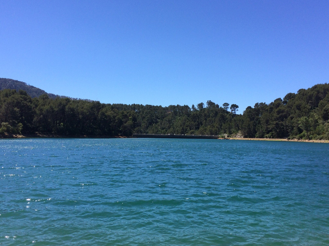 Lac du Revest景点图片