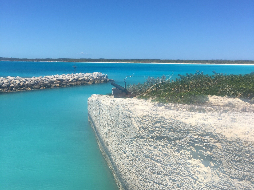 Little San Salvador Island (Half Moon Cay)旅游攻略图片
