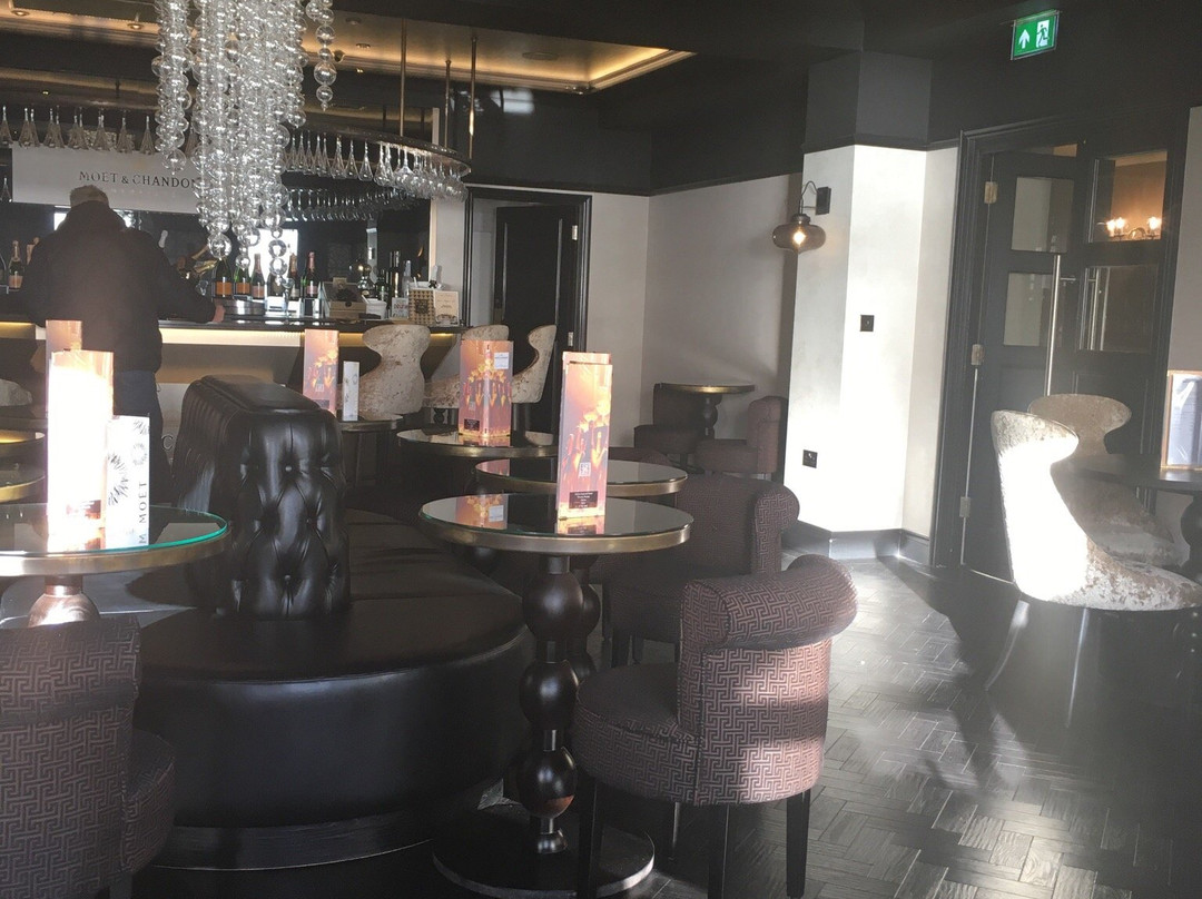 Hythe Imperial Moet & Chandon Bar景点图片